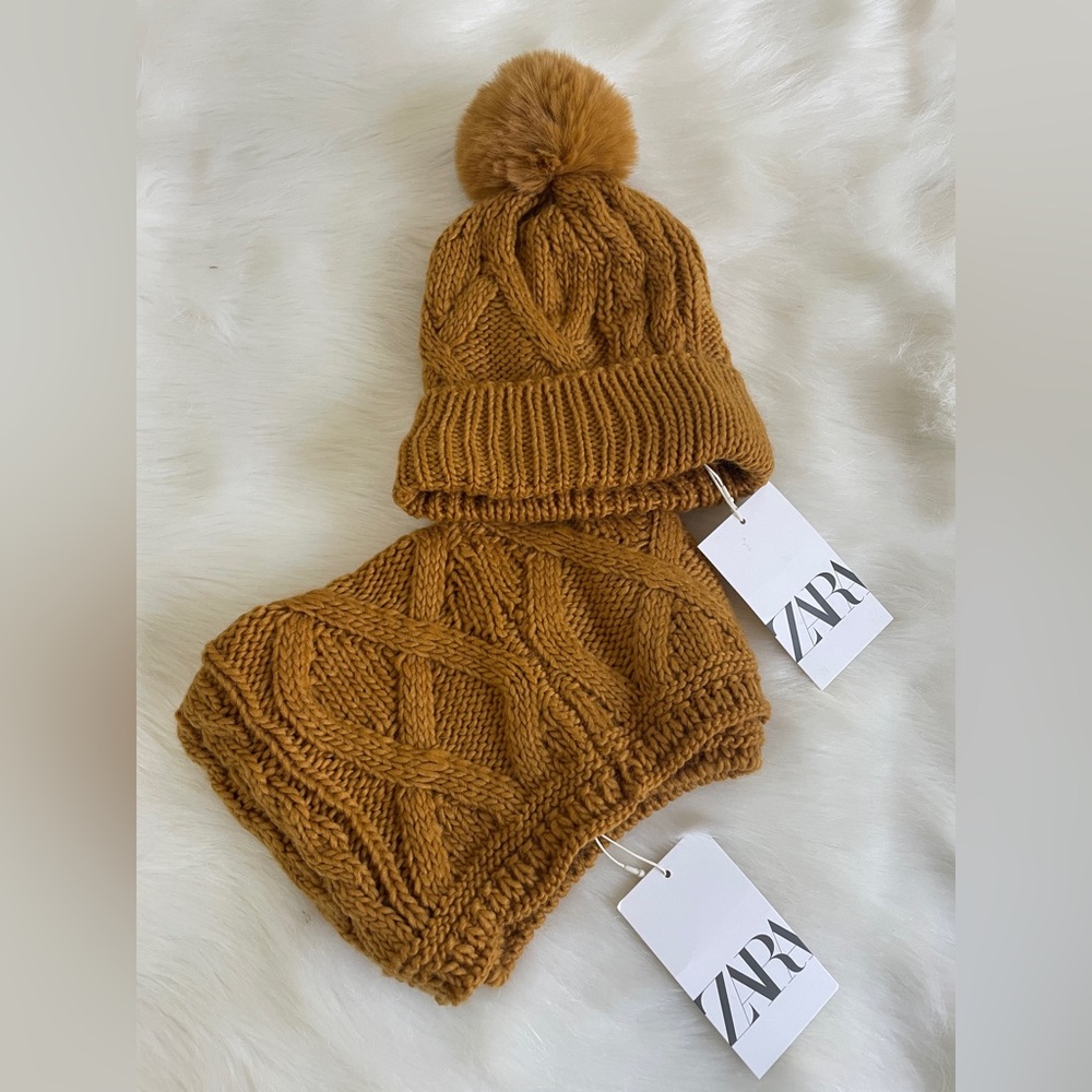 Zara Hat and Scarf Set